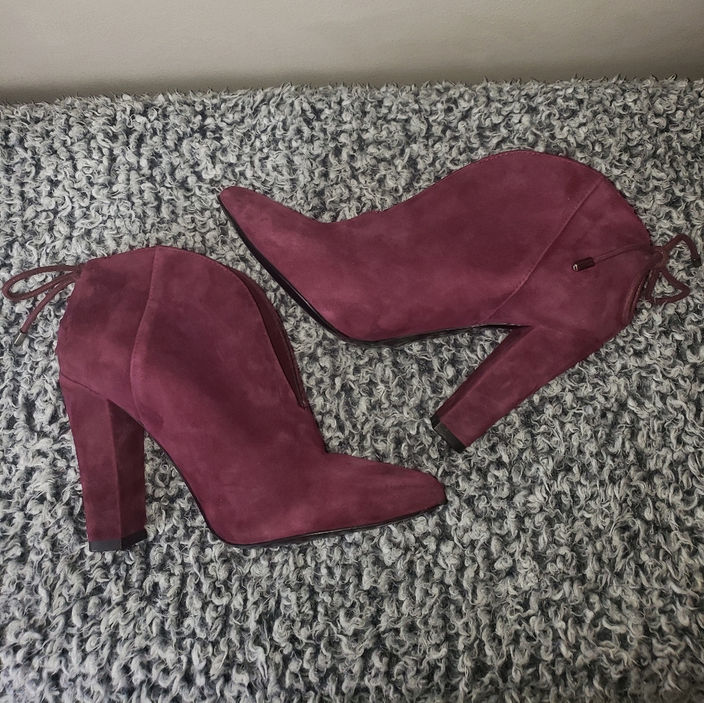Vince Camuto Burgundy/Cranberry Ankle Booties